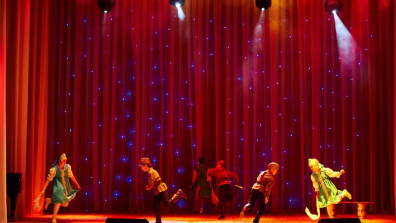 Fafi abre 45 vagas para Dança e Teatro