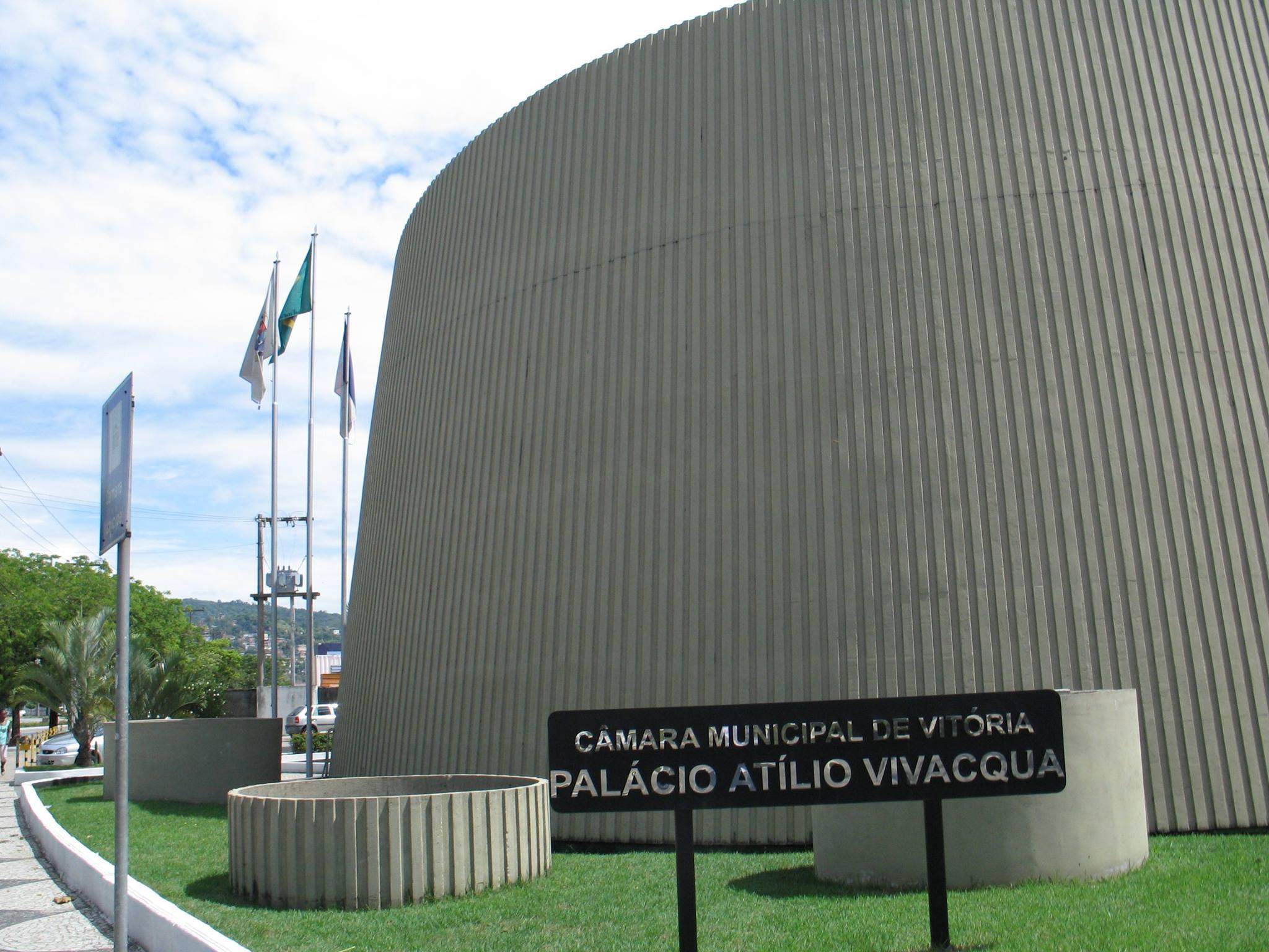 Não obrigatoriedade do passaporte de vacina é aprovada na Câmara de Vitória