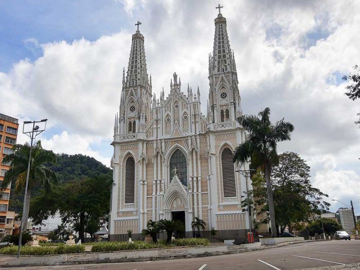 Ruas interditadas para realização de eventos em diversos bairros de Vitória