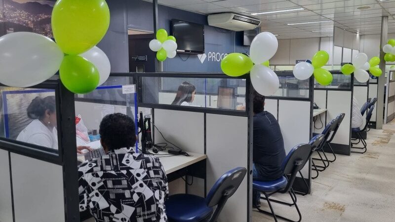 Procon fiscaliza lojas e faz atendimento especial no Dia do Consumidor em Vitória