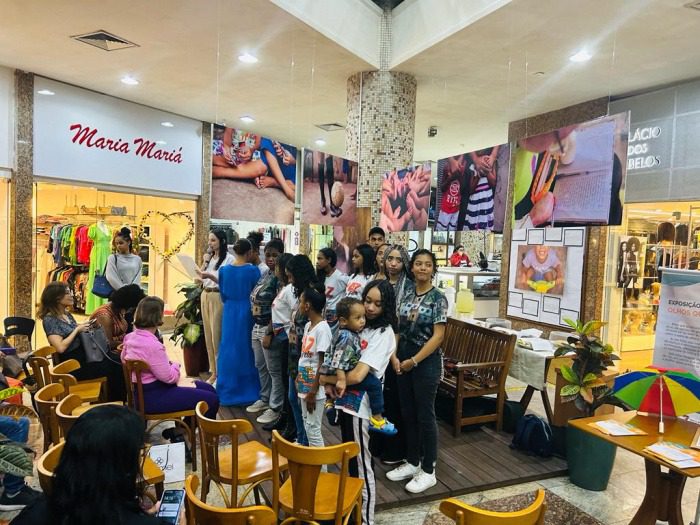 Exposição Fotográfica convida famílias ao acolhimento de crianças e adolescentes