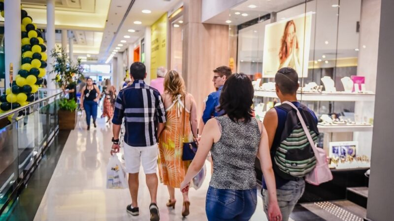 Mudança nas Regras: Projeto de Abertura do Comércio aos Domingos e Feriados Recebe Aprovação da Câmara de Vitória