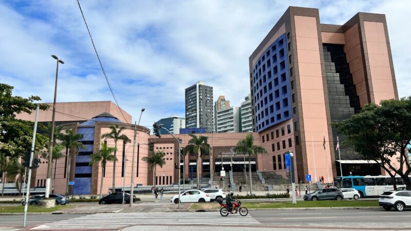 Solidariedade em Ação: Esforços Conjuntos de Poderes e Instituições para Apoiar Vítimas das Chuvas no Sul do Estado