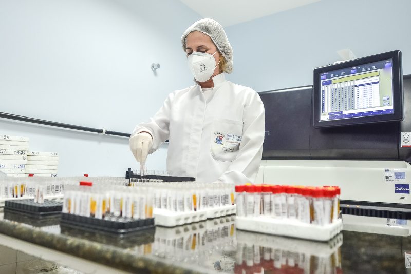 Vitória nomeia mais profissionais de saúde para quadro de estatutários