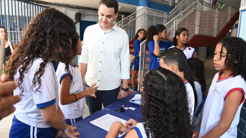 Pazolini participa da apresentação de disciplinas eletivas na EMEF de tempo integral Moacyr Avidos na Ilha do Príncipe