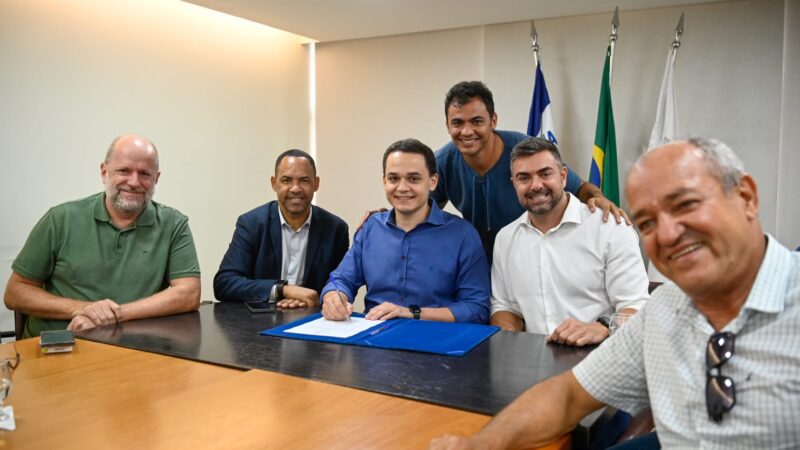Pazolini lança edital para drenagem urbana e pavimentação em Jardim Camburi