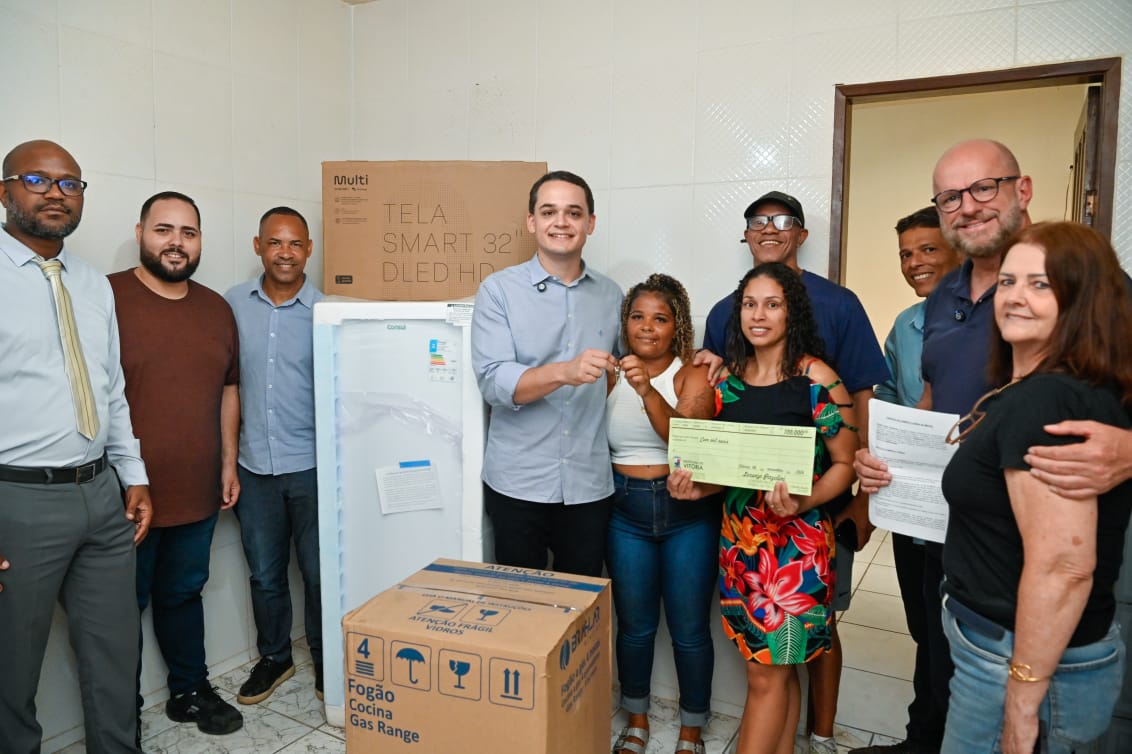 Sonhos realizados: Pazolini entrega mais duas residências na Ilha do Príncipe