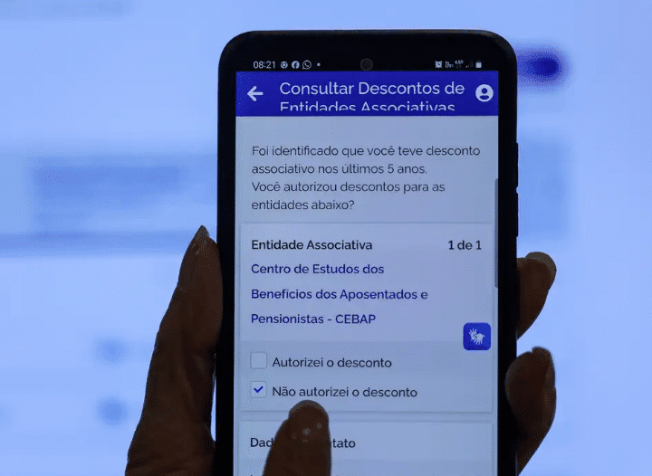 Em um dia, INSS recebe quase meio milhão de reclamações por descontos indevidos
