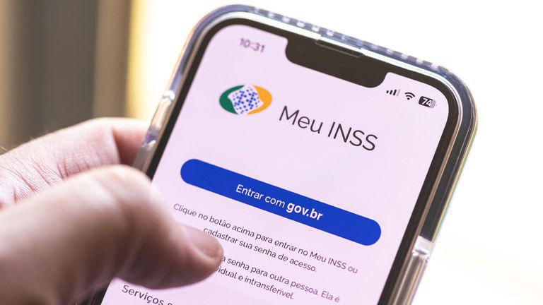 Descontos indevidos no INSS: veja como consultar e pedir devolução