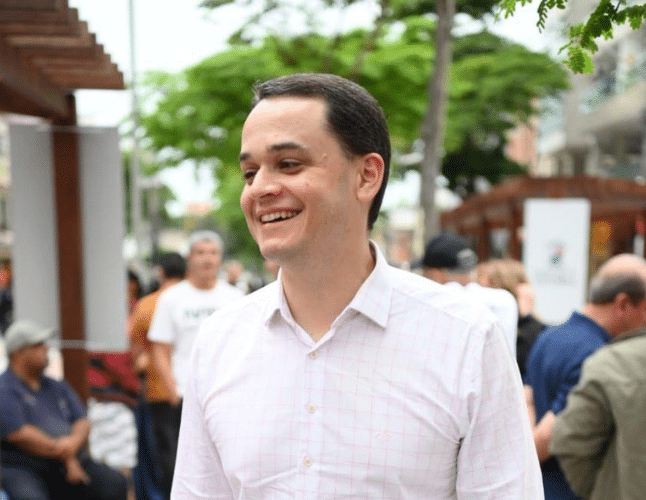 Pesquisa aponta que Pazolini amplia vantagem e chega a 45% da preferência popular na corrida ao Governo do ES