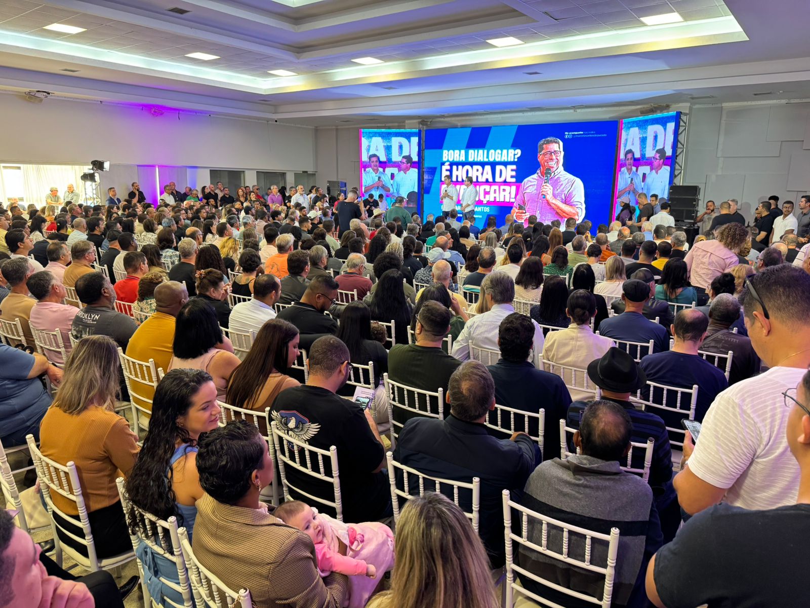 Marcelo Santos reúne mais de mil pessoas em prestação de contas