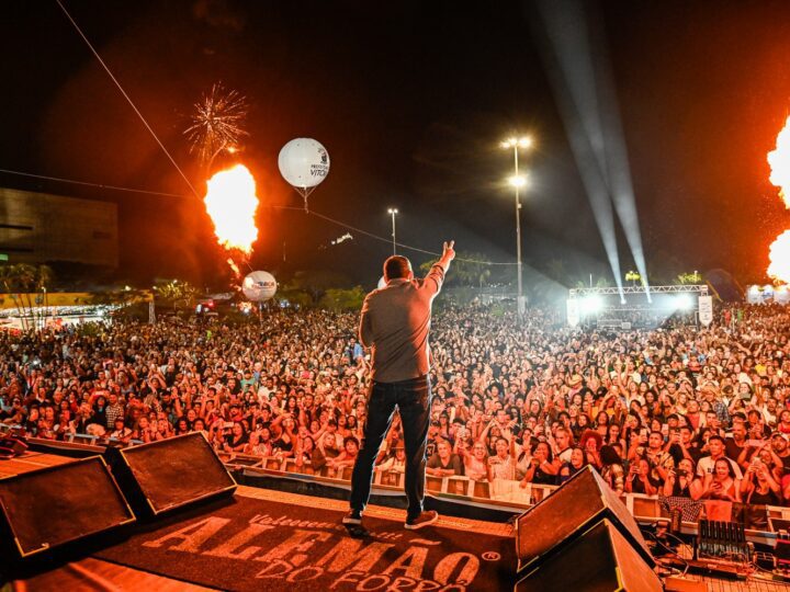 Festa de São Pedro realizada pela gestão Pazolini: mais de 40 mil pessoas curtiram o mega show de Alemão do Forró