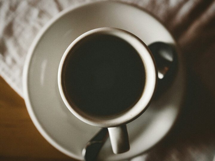 Anvisa proíbe vendas de “café fake”: veja as marcas