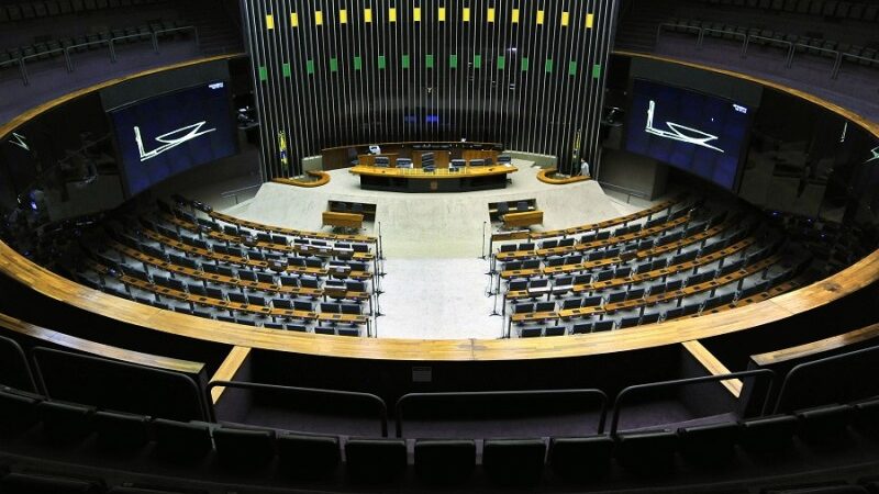 Governo avalia recorrer ao STF contra derrubada do aumento do IOF