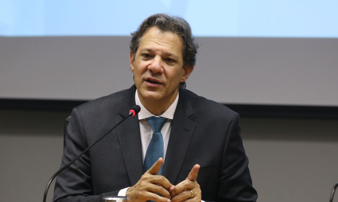 Novos impostos vão cair sobre investimentos favoritos da classe média