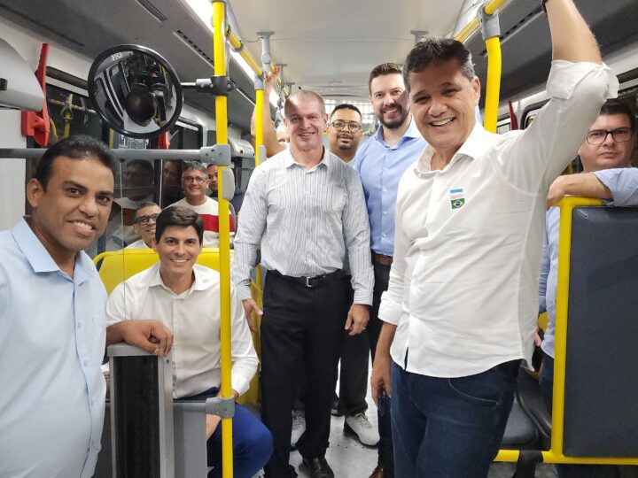 Ricardo Ferraço anuncia nova linha Transcol que liga a Serra a Cariacica passando pela Marechal Campos em Vitória