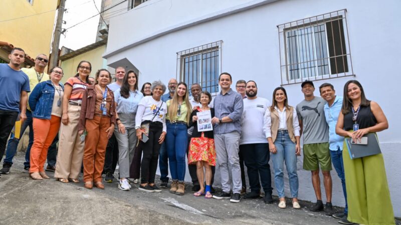 Casa Feliz e Segura: Pazolini já entregou 240 novas residências a famílias de Vitória
