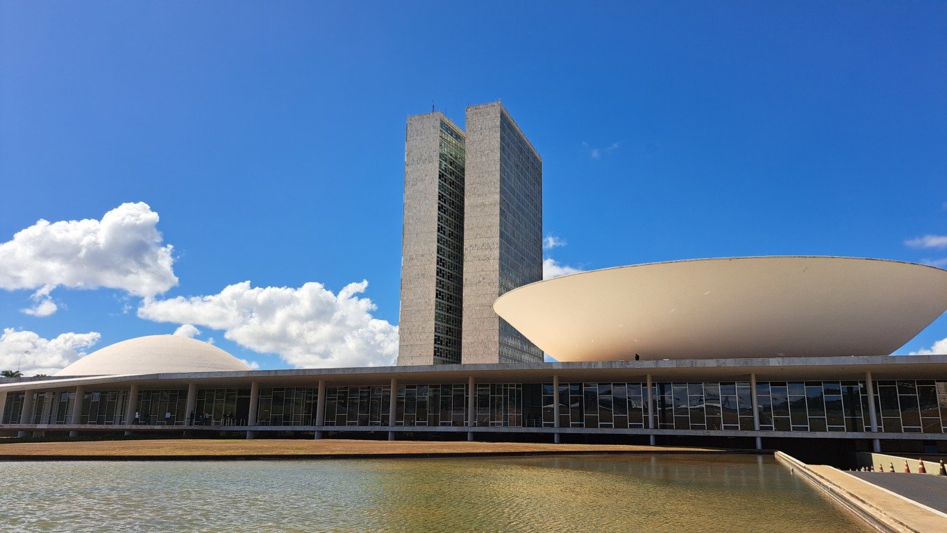 Adultização de crianças não pode ser refém da polarização política