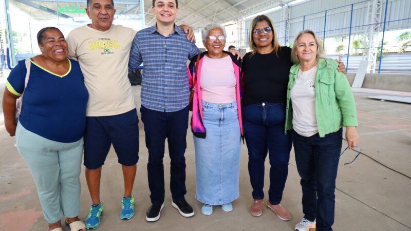 Pazolini visita cobertura da quadra da Praça do HI-FI, em Goiabeiras que está com 80% das obras concluídas