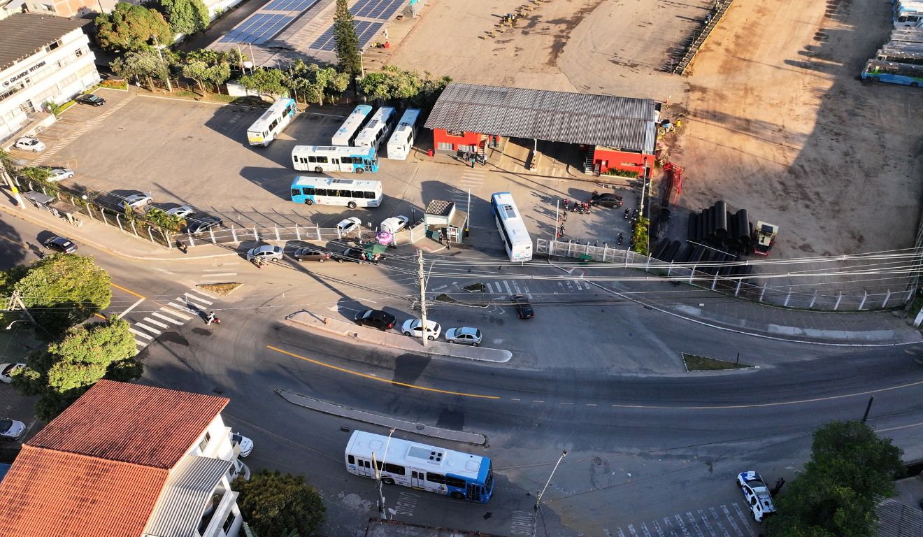 Ônibus do Transcol voltam a circular em Vitória após noite de ataques