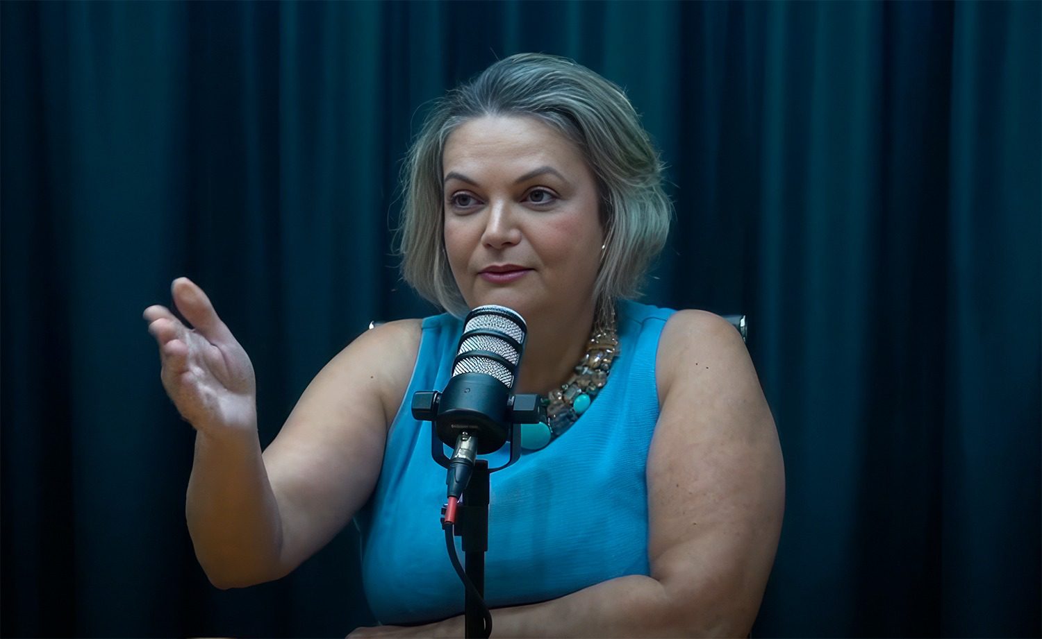 Denize Izaita Alerta Sobre Vazamento de Dados e Golpes no CNBCAST