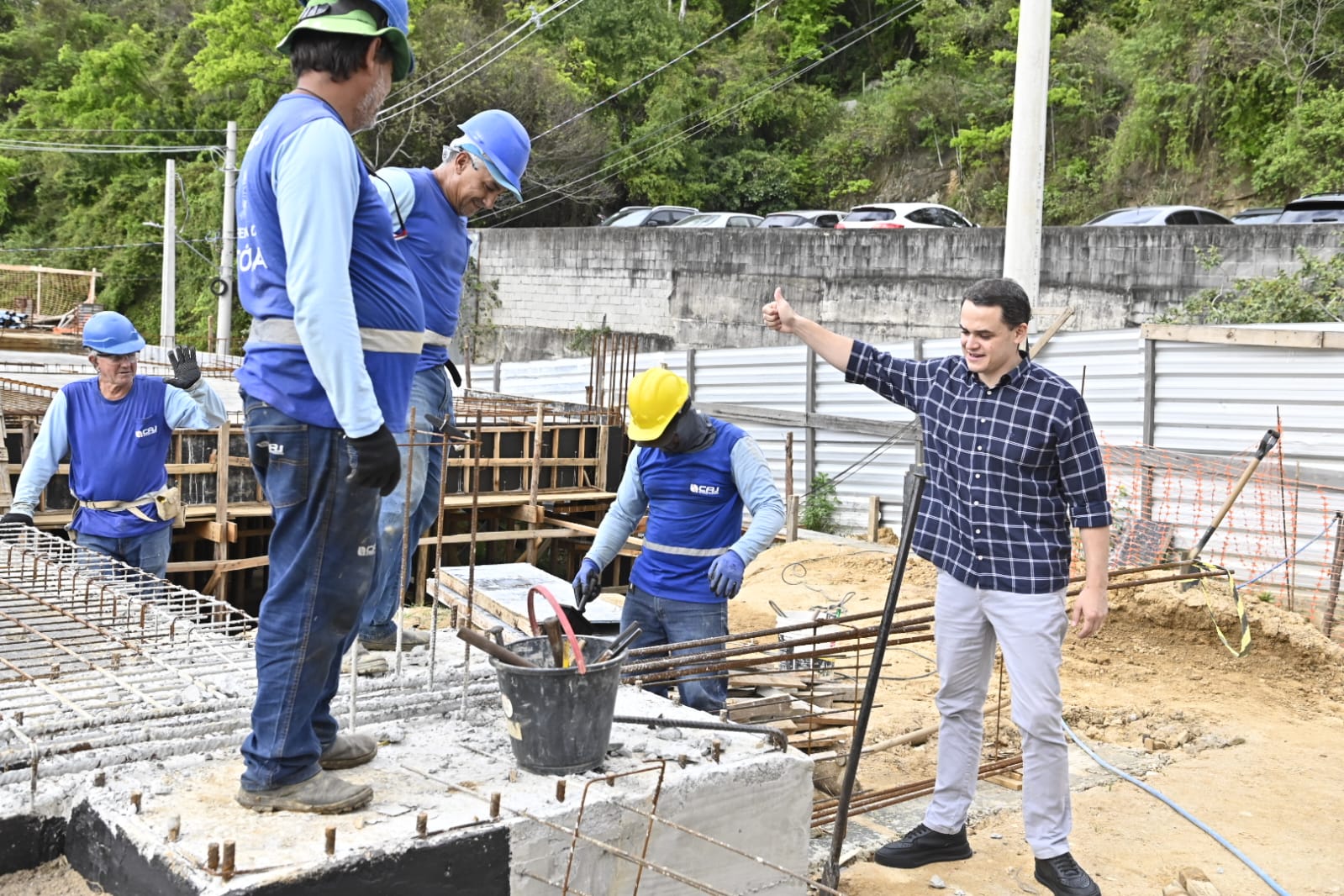 Pazolini visita obras de reforma e ampliação da EMEF Eunice Pereira Silveira, em Tabuazeiro