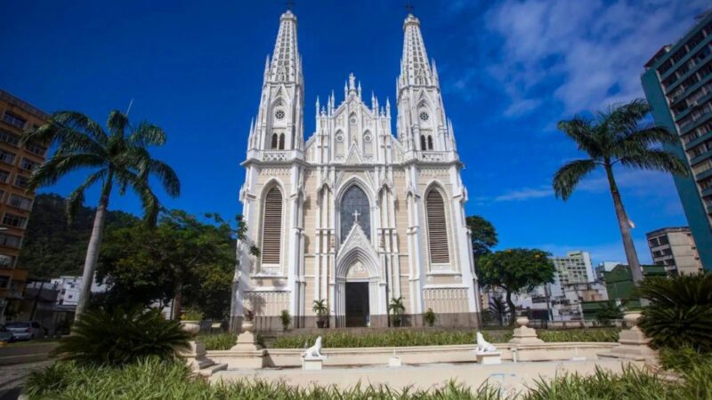 Patrimônio histórico: Catedral de Vitória inicia processo de restauro