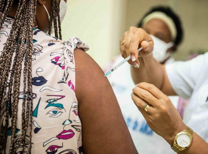 Semana Mundial da Imunização reforça importância da vacinação em Vitória