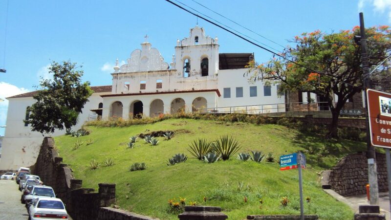 Convento São Francisco, um dos mais antigos do Brasil, é símbolo de fé e da história de Vitória