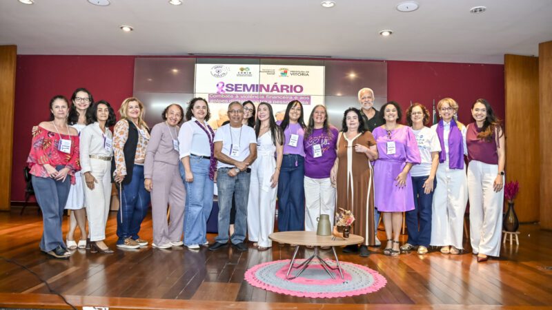 Vitória reforça proteção aos idosos contra golpes digitais durante programação do Junho Violeta