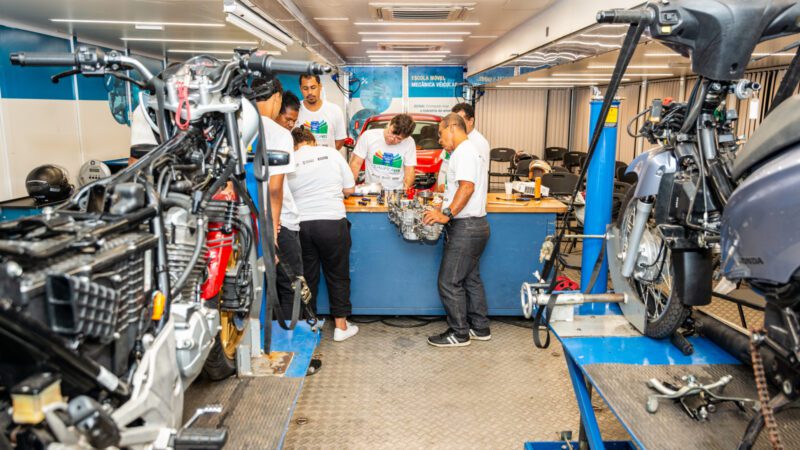 Vitória abre 114 vagas em cursos gratuitos nas áreas de tecnologia, elétrica e mecânica