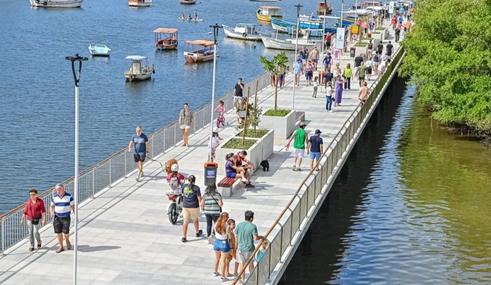 Nova Orla do Canal de Camburi vira atração e recebe grande público no primeiro domingo após inauguração
