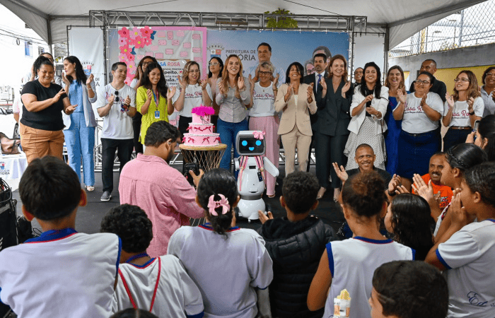 Casa Rosa completa 5 anos com mais de 21 mil atendimentos e anuncia robô terapêutico em Vitória