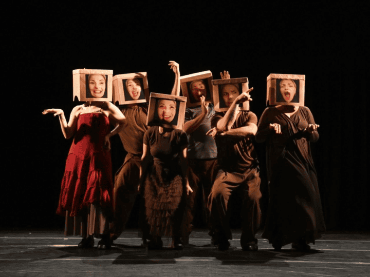 Espetáculo sobre envelhecimento terá sessões para idosos no Theatro Carlos Gomes
