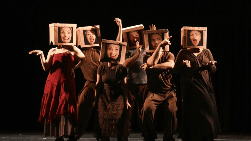 Espetáculo sobre envelhecimento terá sessões para idosos no Theatro Carlos Gomes