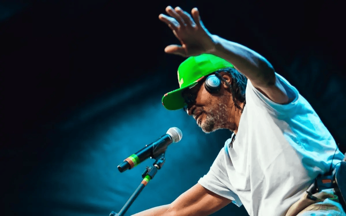 Shows de Edson Gomes, Amado Batista e tributo a Djavan movimentam Vitória neste sábado