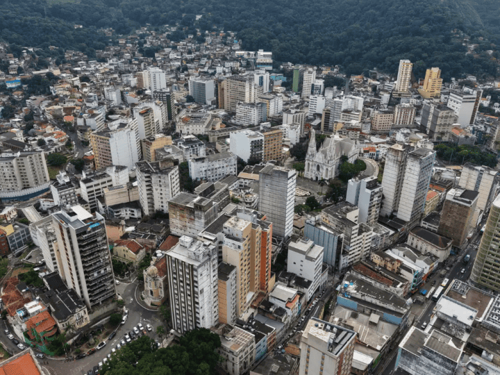 Vitória arrecada R$ 104,5 milhões em ISS e supera projeção
