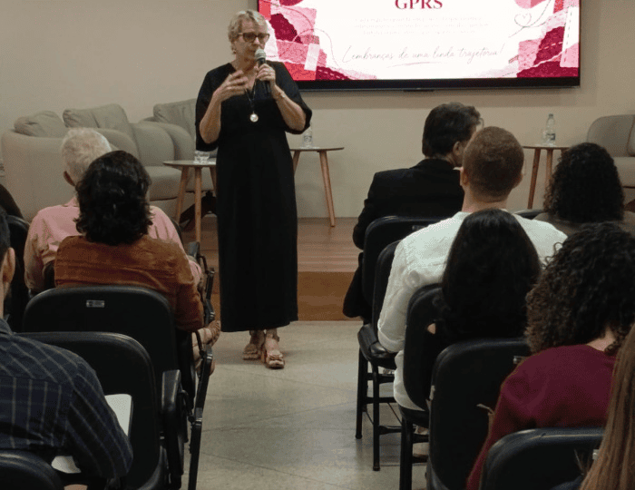 Vitória reúne profissionais em encontro regional de formação para o SUS