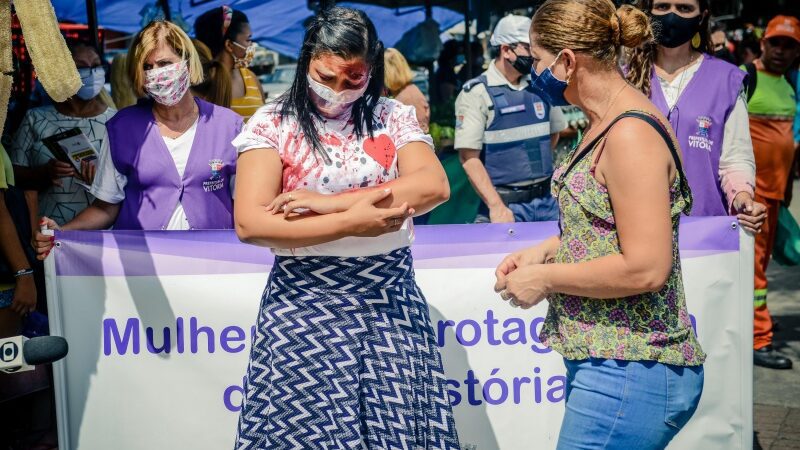 Maria da Penha vai à Feira: projeto da Semcid alcança mais de 14 mil mulheres em oito meses
