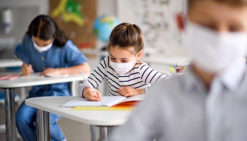 Pandemia: ação para conscientizar alunos é realizada nas Unidades de Ensino de Vitória