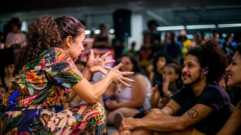 Mucane realiza evento de música e poesia para comemorar o aniversário de 470 anos de Vitória