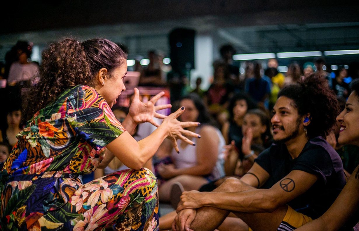 Mucane realiza evento de música e poesia para comemorar o aniversário de 470 anos de Vitória