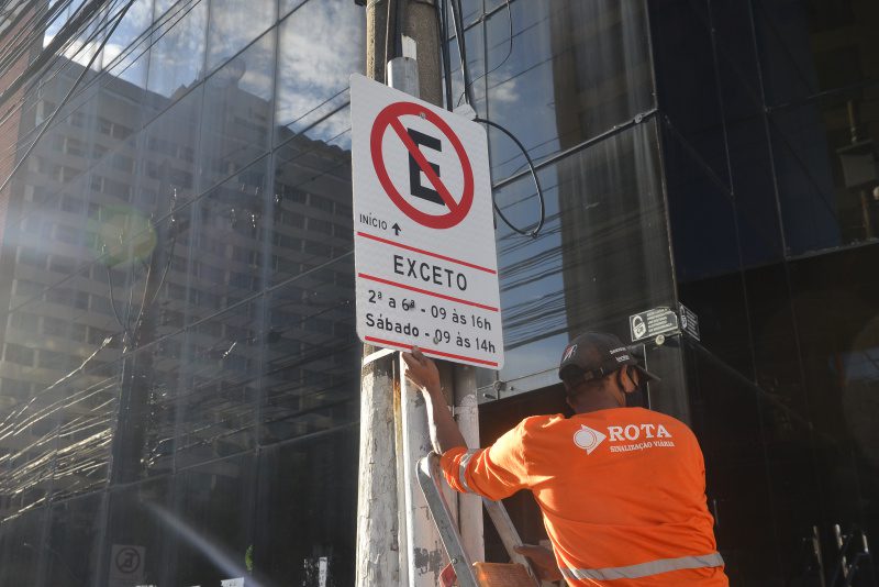 Centro de Vitória ganha mais de 50 novas vagas de estacionamento em duas avenidas