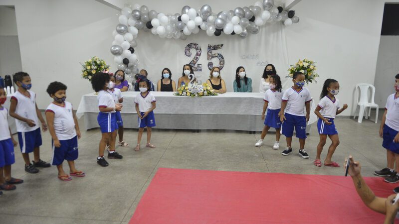 Encontro de gerações: escola da Piedade celebra 25 anos