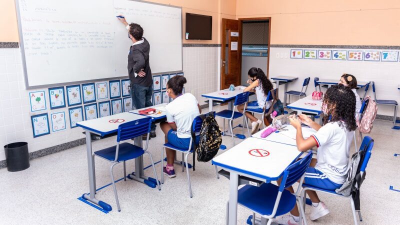 Secretaria de Educação e unidades de ensino estão com oportunidades de estágio