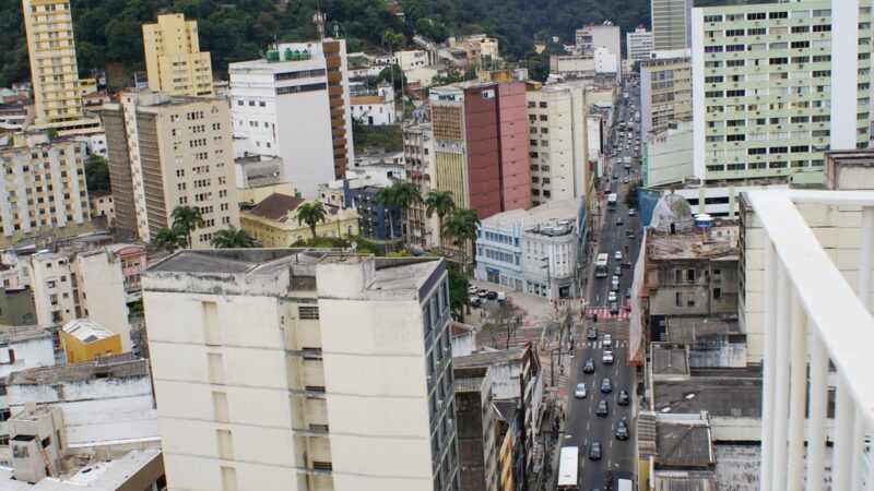 Dupla é presa ao tentar arrombar loja de joias no Centro de Vitória