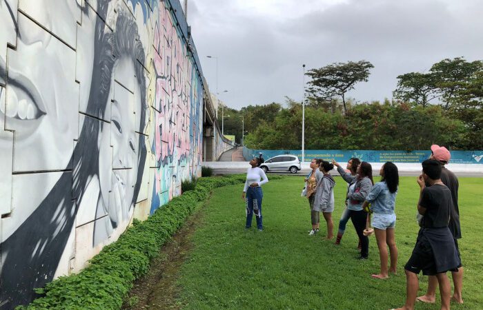 Alunos da escola São Vicente de Paulo participam de ações no combate à violência