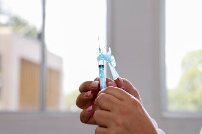 Vitória abre agendamento para vacinação contra Covid, Gripe e Sarampo