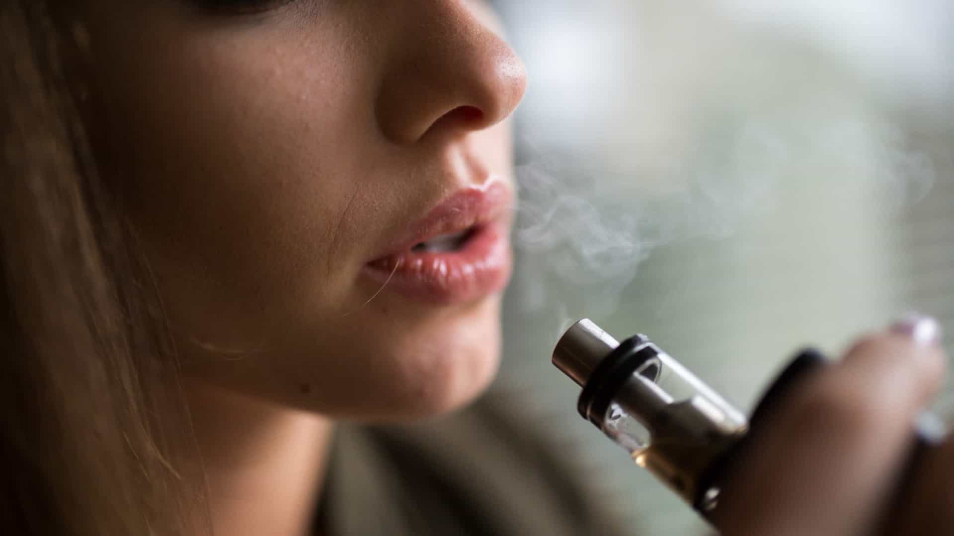 Venda de cigarros eletrônicos continua proibida pela Anvisa