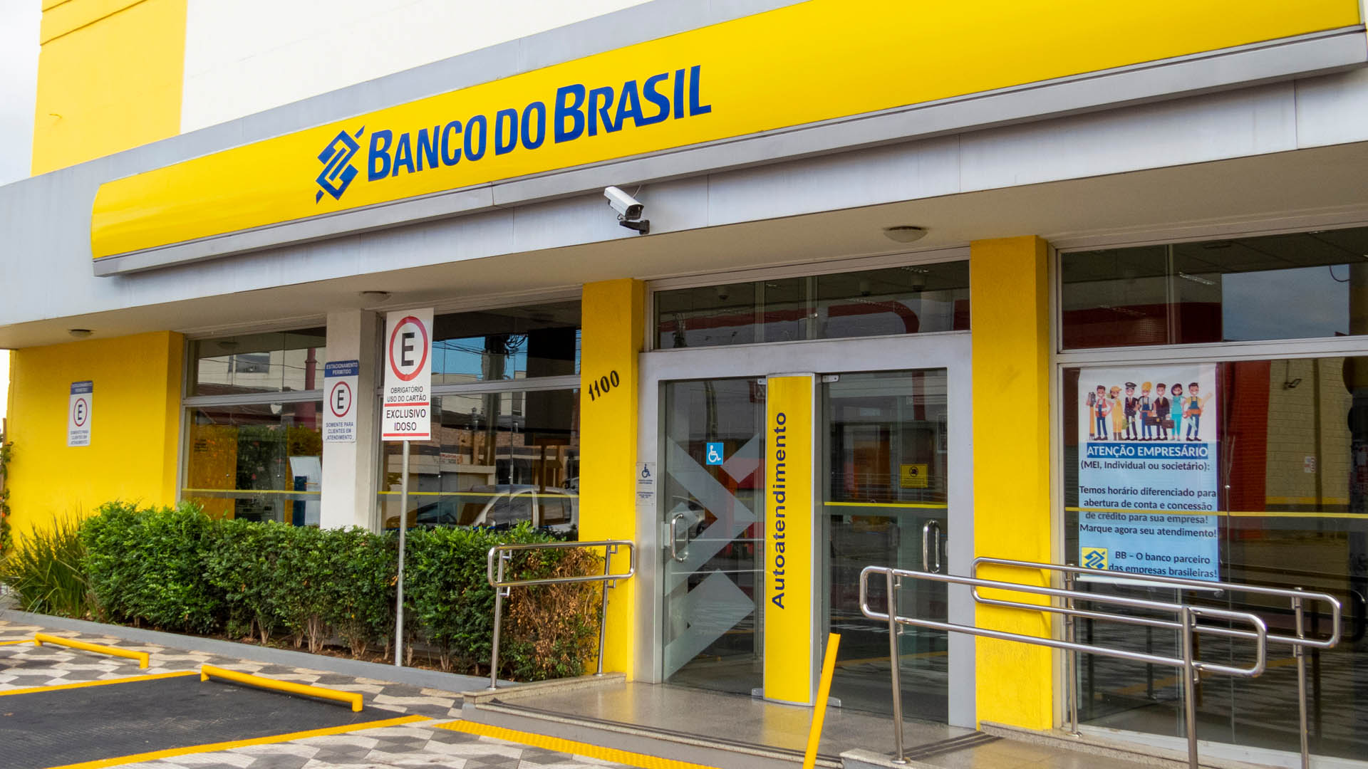 Banco do Brasil tem salário de R$ 3,6 mil em novo concurso